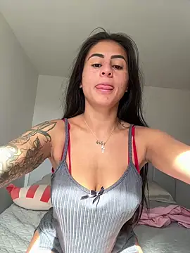 Snapshot of lunasex06 chatting on 05-15-26, 01:40 lunasex06 online show from 05-15-26, 01:40