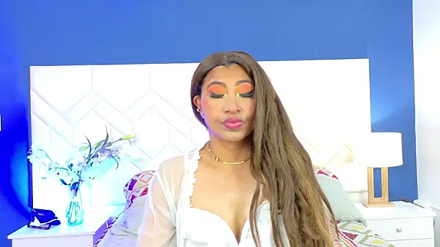 Kiara Parker  online show from 07-06-26, 08:22