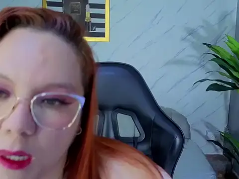 Snapshot of tezzaniut_t chatting on 04-16-26, 07:47 tezzaniut t online show from 04-16-26, 07:47