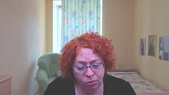 Fara Flutte online show from 04-17-26, 08:28