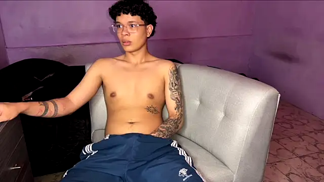 Snapshot of Samuel_morax chatting on 04-07-26, 08:42 Samuel morax online show from 04-07-26, 08:42