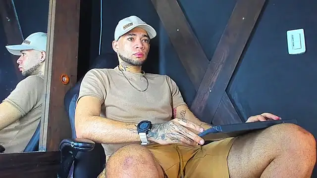 Daniel huge22 online show from 04-17-26, 01:47