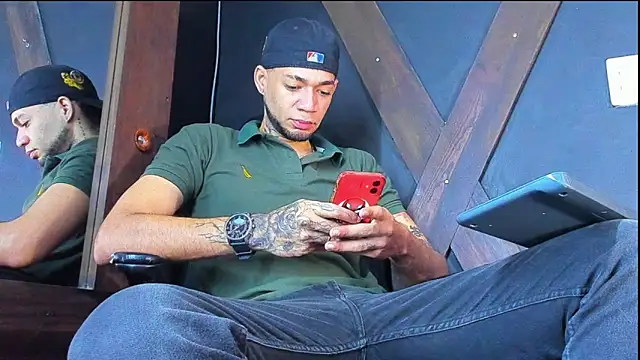 Daniel huge22 online show from 05-08-26, 01:49