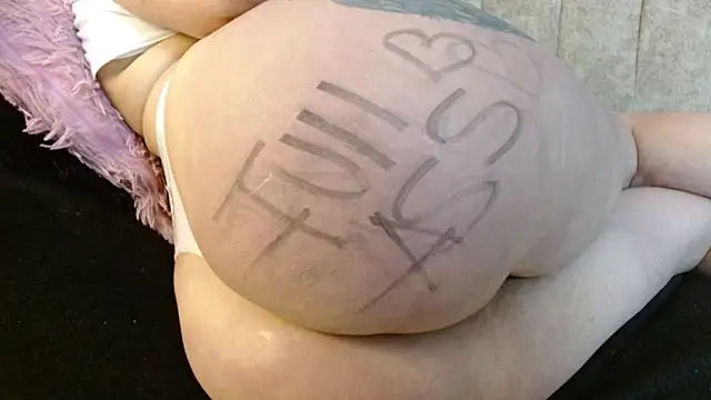 Snapshot of Melanie_Slut_nasty chatting on 05-08-26, 10:09 Melanie Slut nasty online show from 05-08-26, 10:09