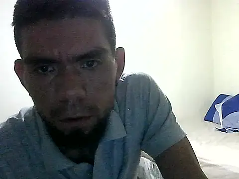 Snapshot of thomas2wood chatting on 06-04-26, 10:49 thomas2wood online show from 06-04-26, 10:49