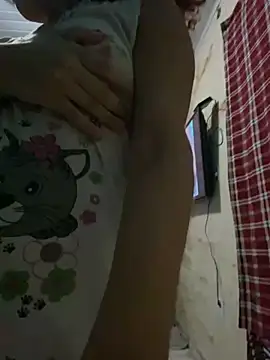 Snapshot of nandinharuivinha22 chatting on 04-08-26, 12:54 nandinharuivinha22 online show from 04-08-26, 12:54