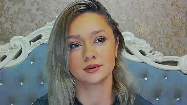 Snapshot of Ivy_Quin chatting on 05-12-26, 03:36 Ivy Quin online show from 05-12-26, 03:36