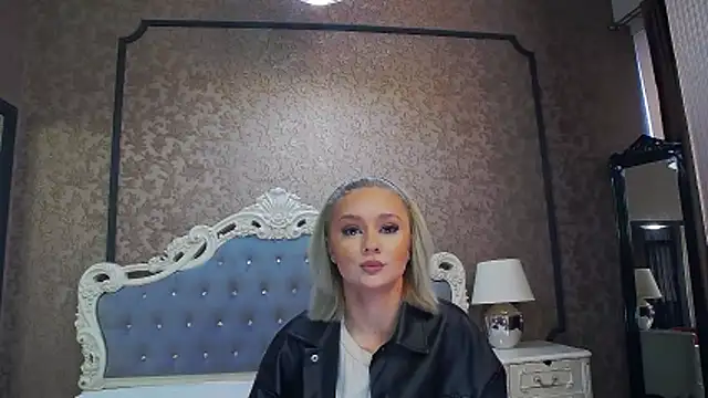 Snapshot of Ivy_Quin chatting on 05-21-26, 04:08 Ivy Quin online show from 05-21-26, 04:08