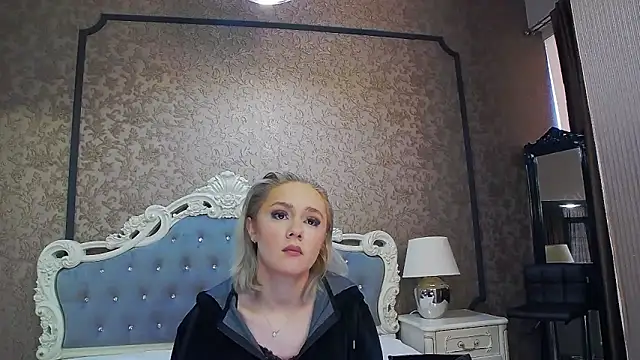 Snapshot of Ivy_Quin chatting on 05-23-26, 04:07 Ivy Quin online show from 05-23-26, 04:07