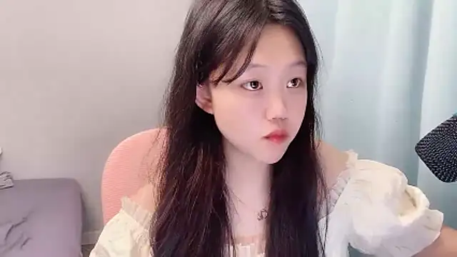 Lilababy00 online show from 05-05-26, 02:03
