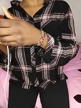 MsCutie online show from 04-09-26, 07:58