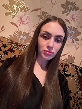Snapshot of AlinaLove3213 chatting on 04-12-26, 04:56 AlinaLove3213 online show from 04-12-26, 04:56