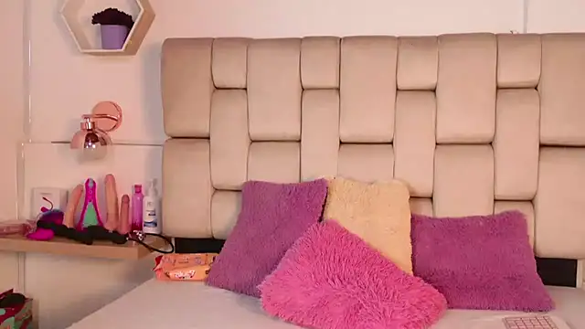 Holy un online show from 06-25-26, 12:53