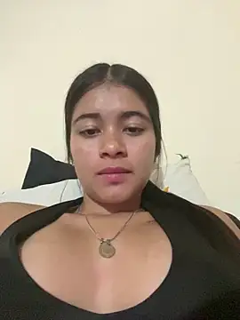 Snapshot of Kloe_zaf chatting on 06-06-26, 09:14 Kloe zaf online show from 06-06-26, 09:14