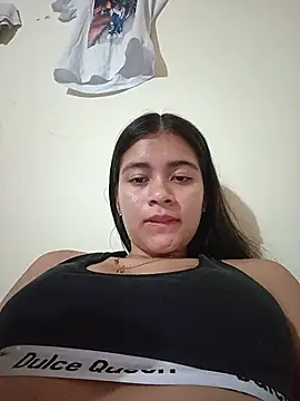 Snapshot of Kloe_zaf chatting on 06-26-26, 05:23 Kloe zaf online show from 06-26-26, 05:23