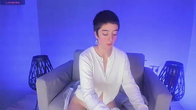 Atheena   online show from 05-07-26, 01:05