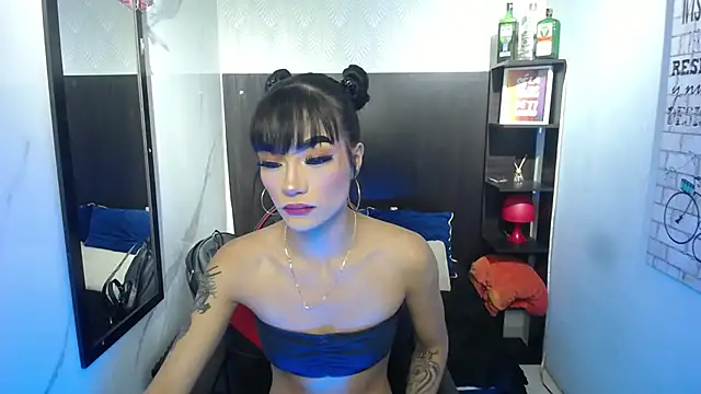 Snapshot of m_o_r_i_t_a chatting on 05-27-26, 07:55 m o r i t a online show from 05-27-26, 07:55