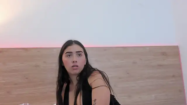 Zoevelvet  online show from 04-08-26, 06:41