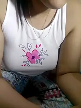 Snapshot of _RazaL_ chatting on 04-22-26, 09:38 RazaL online show from 04-22-26, 09:38