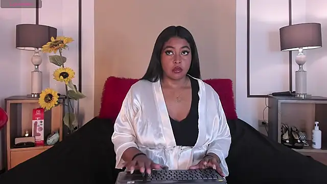 NatashaLuxy online show from 06-24-26, 07:02