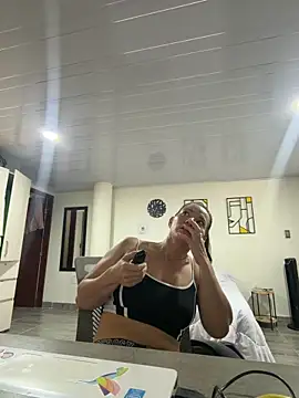 Snapshot of valery_fitt chatting on 05-19-26, 01:39 valery fitt online show from 05-19-26, 01:39
