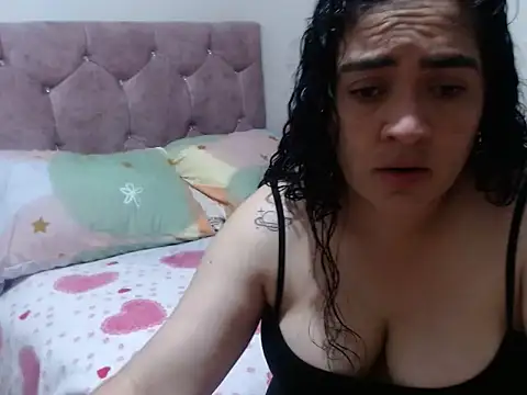 Snapshot of Mabbe07 chatting on 04-16-26, 02:34 Mabbe07 online show from 04-16-26, 02:34