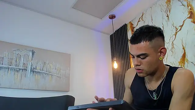 RomeoBoselli   online show from 05-14-26, 08:26