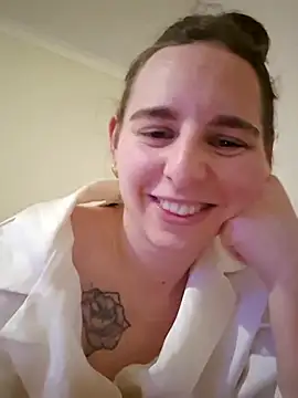 jade Montoe online show from 06-16-26, 09:06