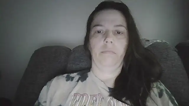 lily1982 online show from 04-24-26, 03:14