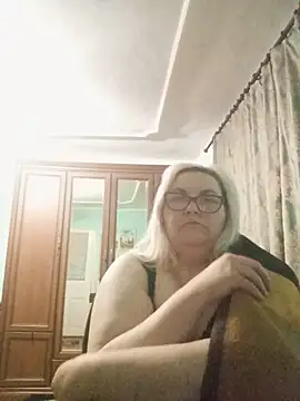 Snapshot of AureliaSky598 chatting on 05-24-26, 10:37 AureliaSky598 online show from 05-24-26, 10:37
