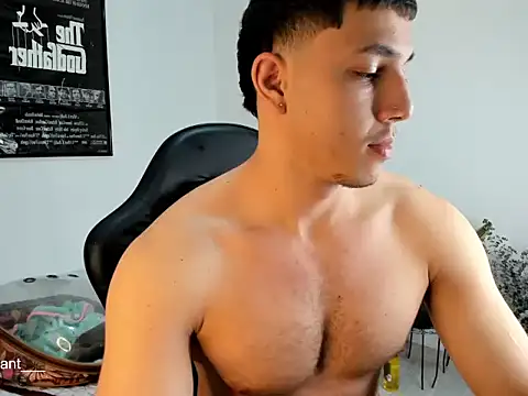 Snapshot of Max_valiant chatting on 04-09-26, 01:27 Max valiant online show from 04-09-26, 01:27