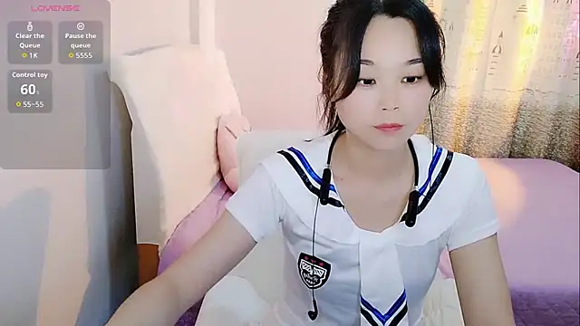 Snapshot of Sumo-36E chatting on 06-03-26, 01:41 Sumo-36E online show from 06-03-26, 01:41