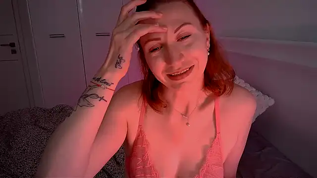 ElenaBrooks online show from 04-10-26, 02:44