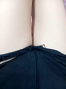 Snapshot of Suri-Sexywet chatting on 04-08-26, 05:51 Suri-Sexywet online show from 04-08-26, 05:51