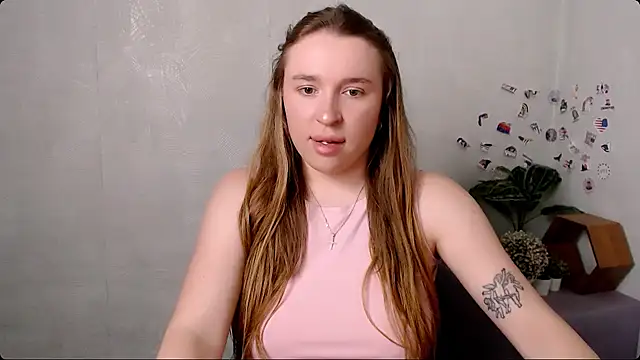Snapshot of KassiaRayne_ chatting on 05-20-26, 12:33 KassiaRayne online show from 05-20-26, 12:33