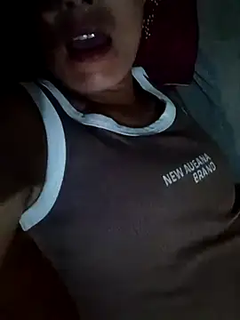 Snapshot of mia0033 chatting on 07-16-26, 02:12 mia0033 online show from 07-16-26, 02:12