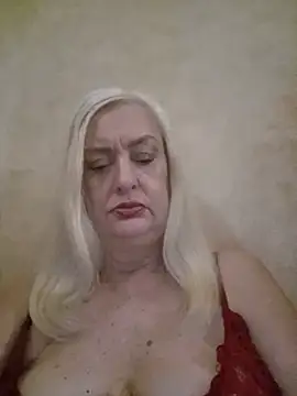 Julia20X online show from 06-28-26, 09:48