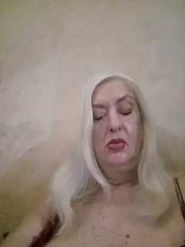 Julia20X online show from 07-04-26, 09:15