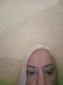 Julia20X online show from 07-31-26, 03:11