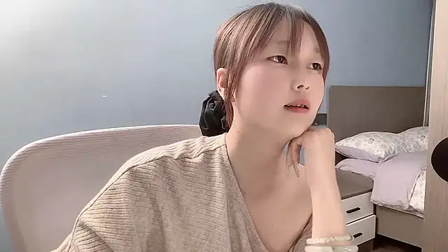 Xiaoqing00 online show from 04-18-26, 02:21
