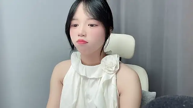 Xiaoqing00 online show from 05-15-26, 03:13