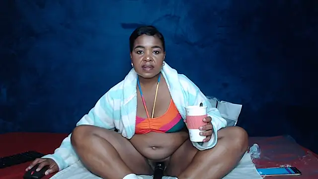 CaramelBaddie16 online show from 06-05-26, 06:13