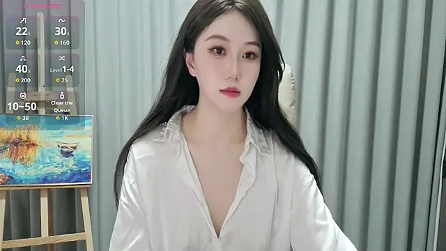 Snapshot of LUNYI-CC chatting on 05-28-26, 10:45 LUNYI-CC online show from 05-28-26, 10:45