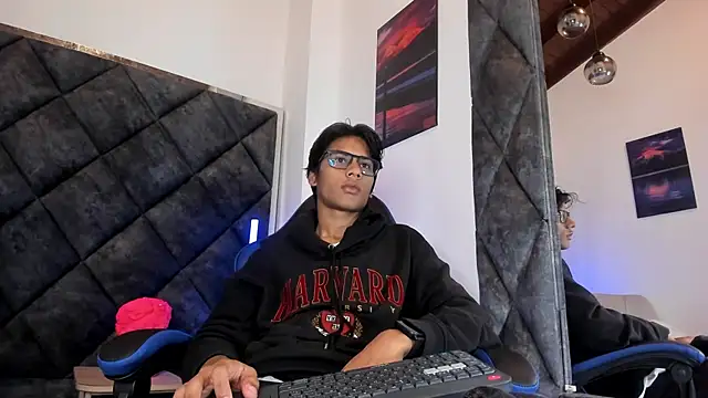 LiamKron online show from 06-11-26, 11:08