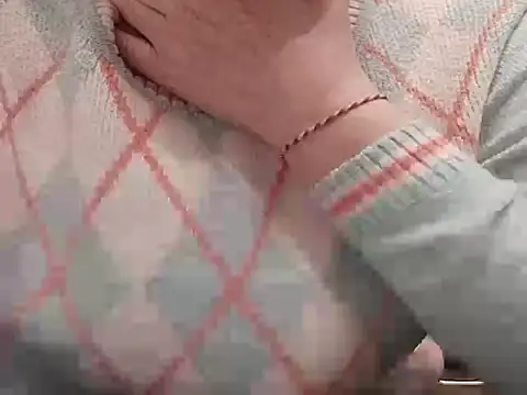 Snapshot of jasmminx chatting on 04-08-26, 05:35 jasmminx online show from 04-08-26, 05:35