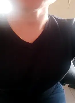 Snapshot of jasmminx chatting on 04-09-26, 01:16 jasmminx online show from 04-09-26, 01:16