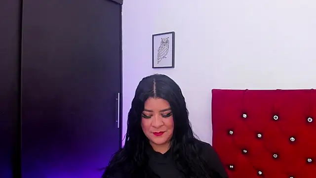 Snapshot of Katty_West chatting on 05-15-26, 07:21 Katty West online show from 05-15-26, 07:21
