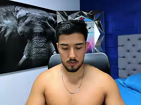 alangreek1 online show from 06-06-26, 01:32
