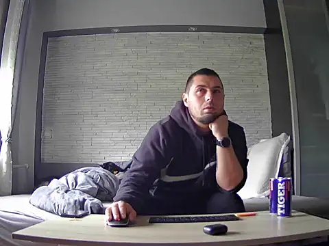 Sebq95 online show from 04-09-26, 02:11