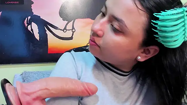 Snapshot of Cassle_ibarra_x chatting on 05-06-26, 10:31 Cassle ibarra x online show from 05-06-26, 10:31